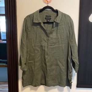 Excellent Tahari linen shirt